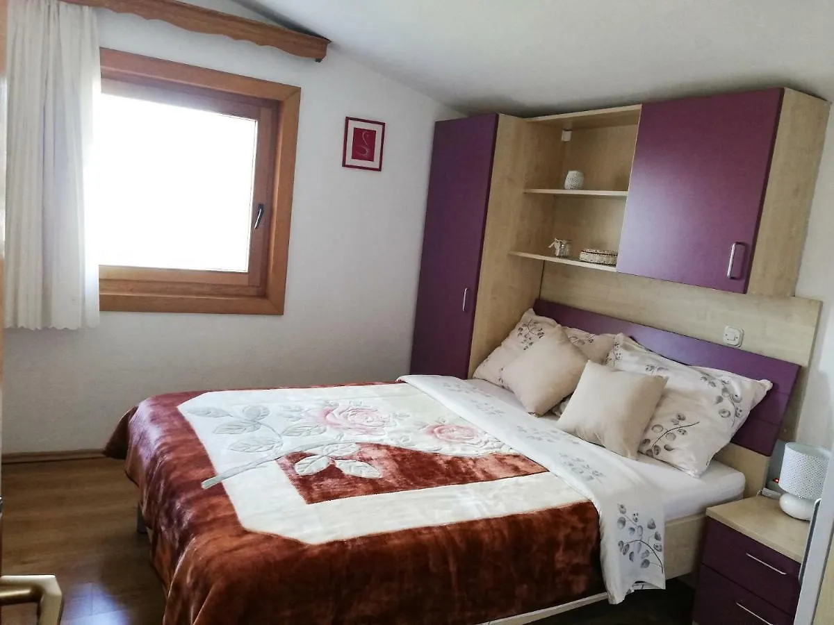 Apartments Branko Starigrad Paklenica 0*,